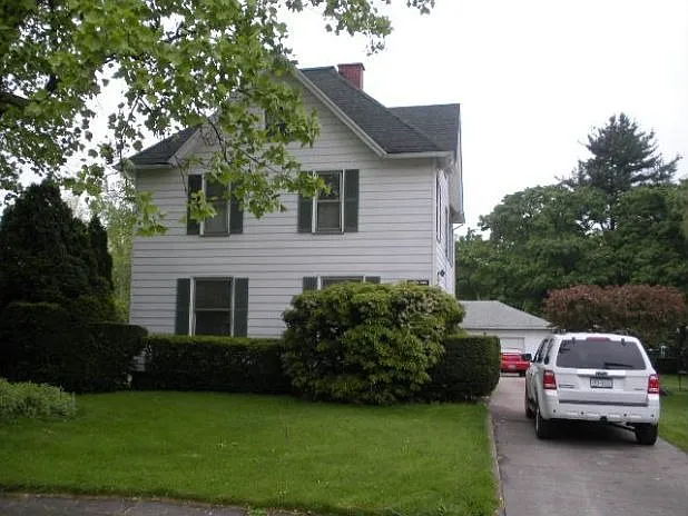 84 Union St photo 1