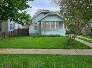 1343 Walnut St, Waukegan, IL 60085