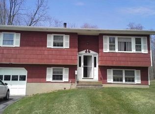 12 Letts Cir, Monroe, NY 10950