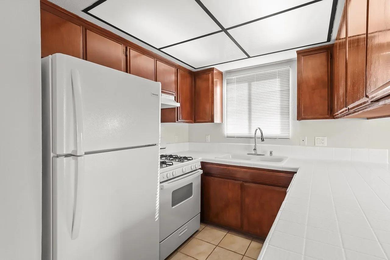 10727-31 Lawler St., Los Angeles, CA 90034 — Photo 4