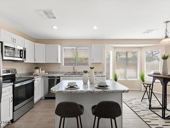 4th image of 7761 W NICOLET Avenue