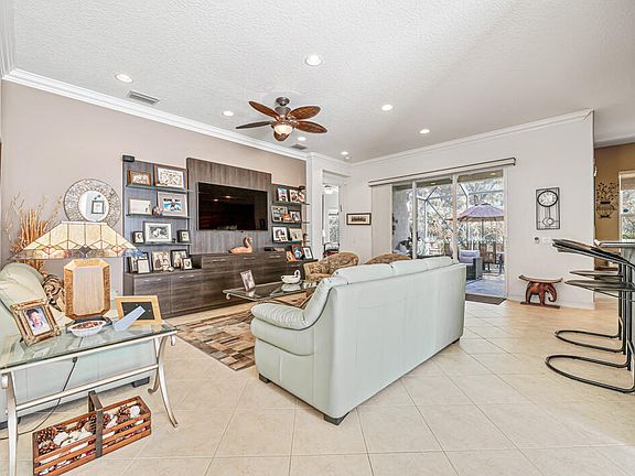 4th image of 10961 Deer Park Ln