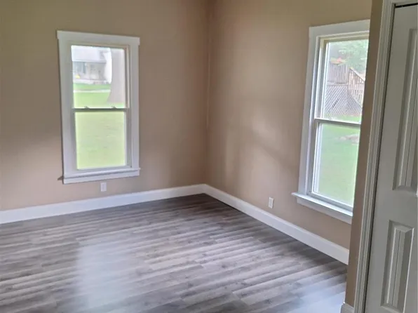 803 E Jefferson St, Jackson, MO 63755