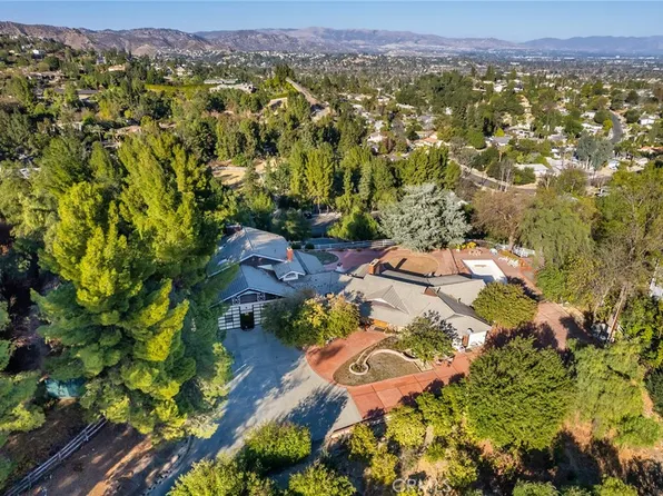 6006 Clear Valley Rd, Hidden Hills, CA 91302