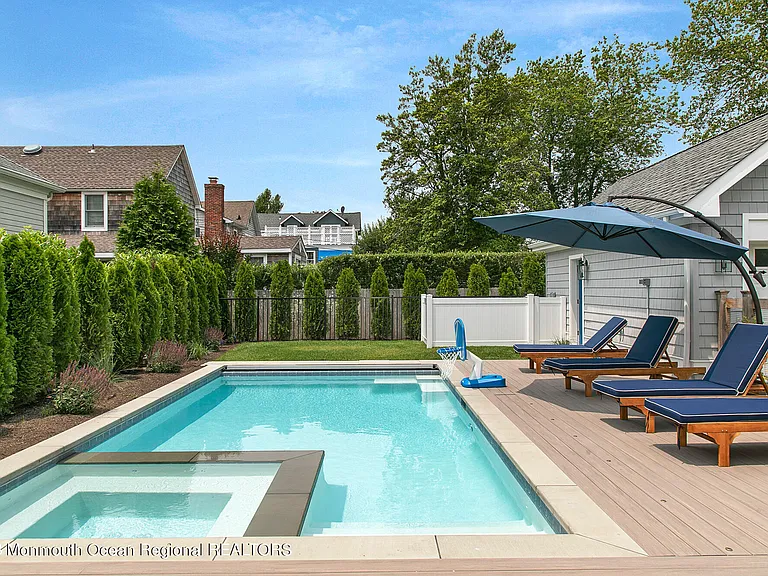 516 Club Dr — Photo 6