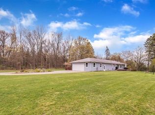 3150 W Wardlow Rd, Highland, MI 48357