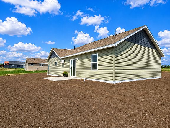 5th image of 160 Cozy Oak Dr E