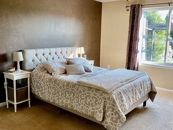 4th image of 1340 Park Ridge Pointe