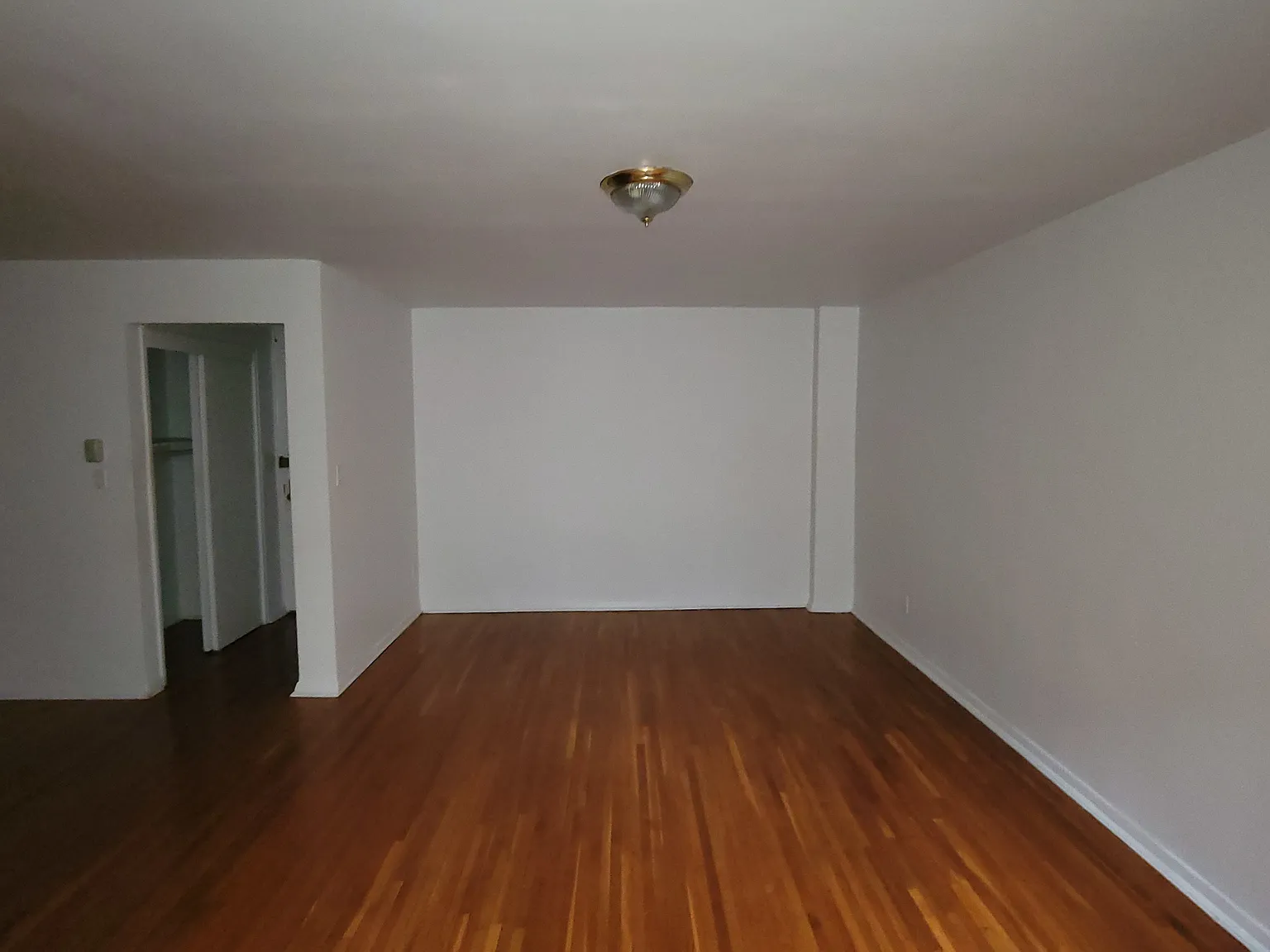 2 bed, 800 sqft, $3,200 — Photo 4