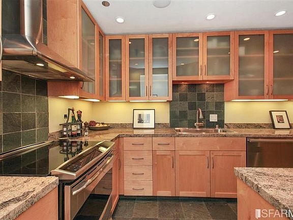 4th image of 101 Lombard St APT 909W