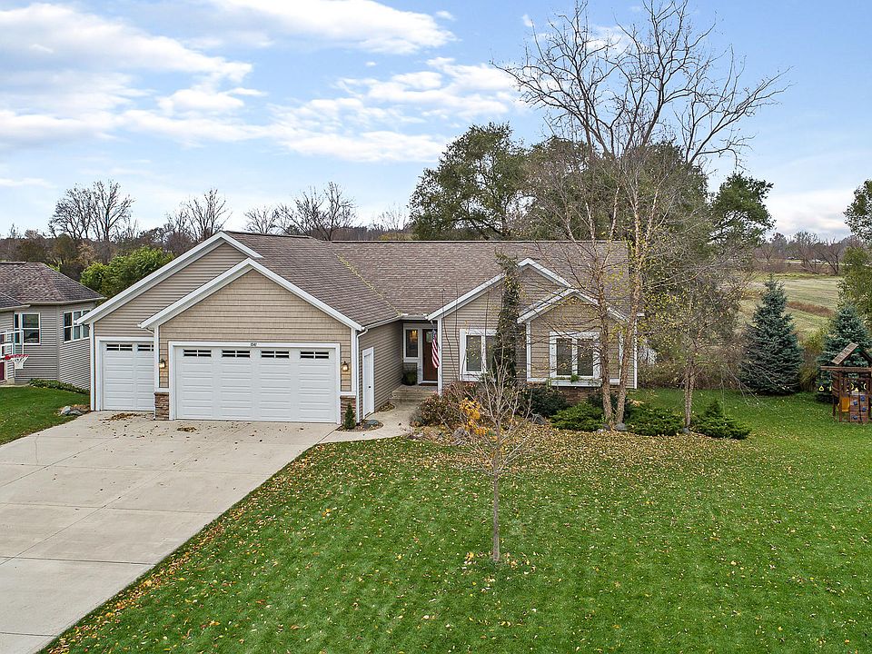 1st image of 1341 Feldspar Ave