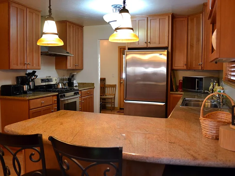 957 Tata Ln — Photo 11