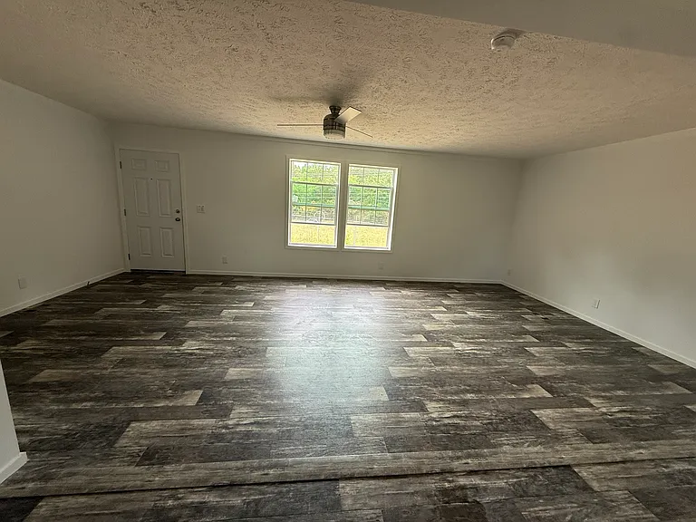 11760 Highway 52 — Photo 18