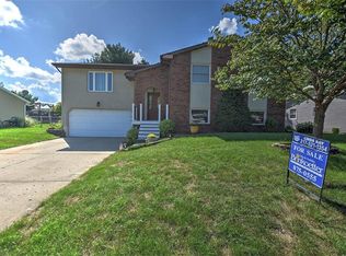 1315 Westside Dr, Mt Zion, IL