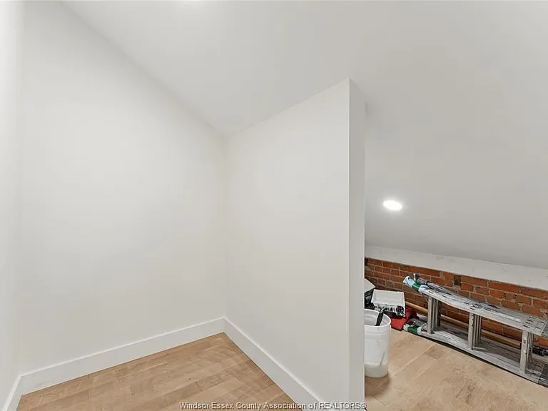 247 Brock St #401 — Photo 29