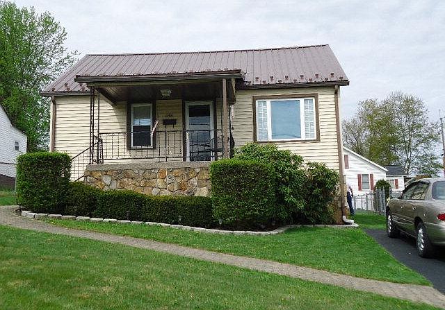 1st image of 648 Summerlee Ave