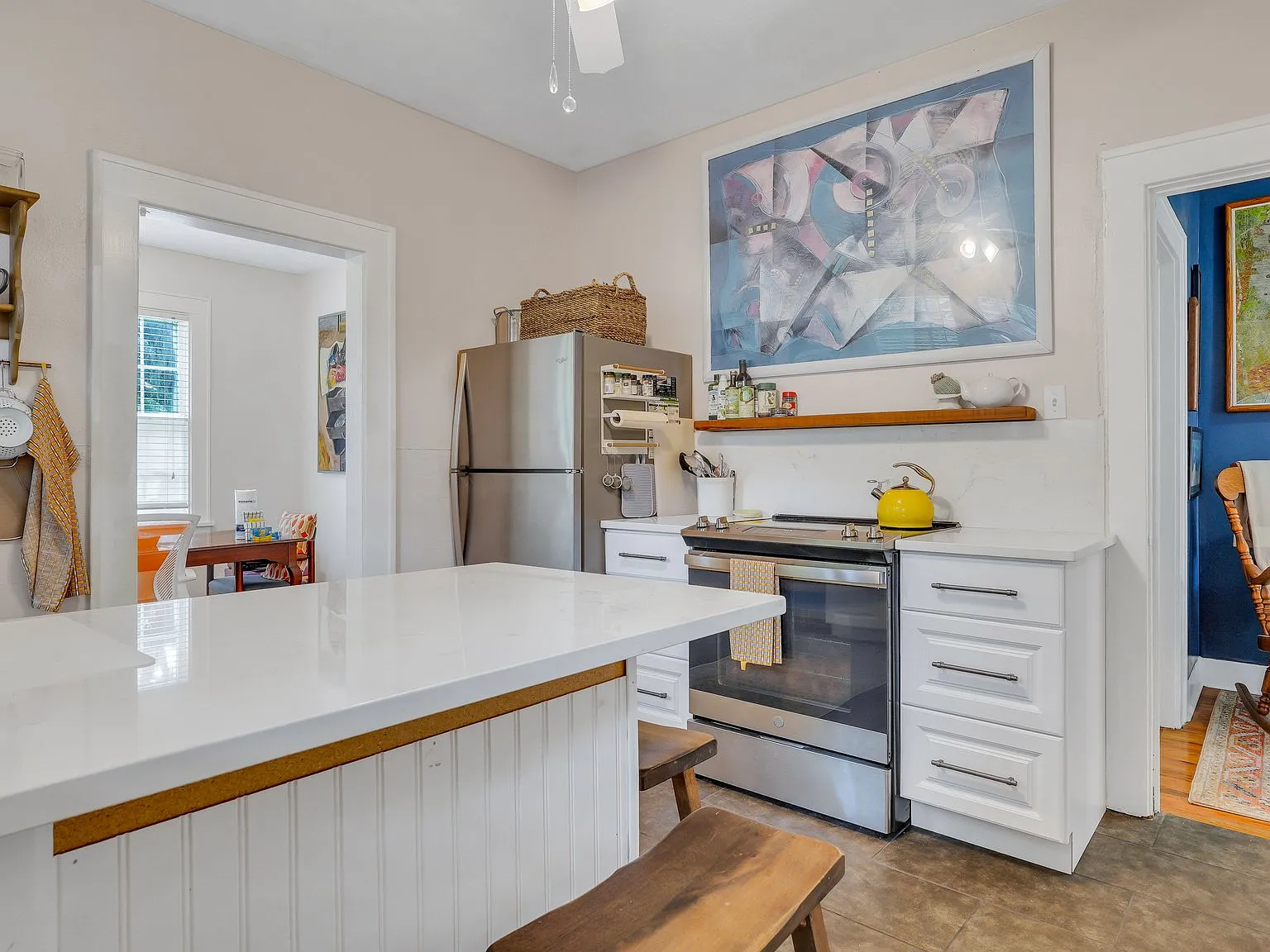 2 bed, 1117 sqft, $3,000 — Photo 3