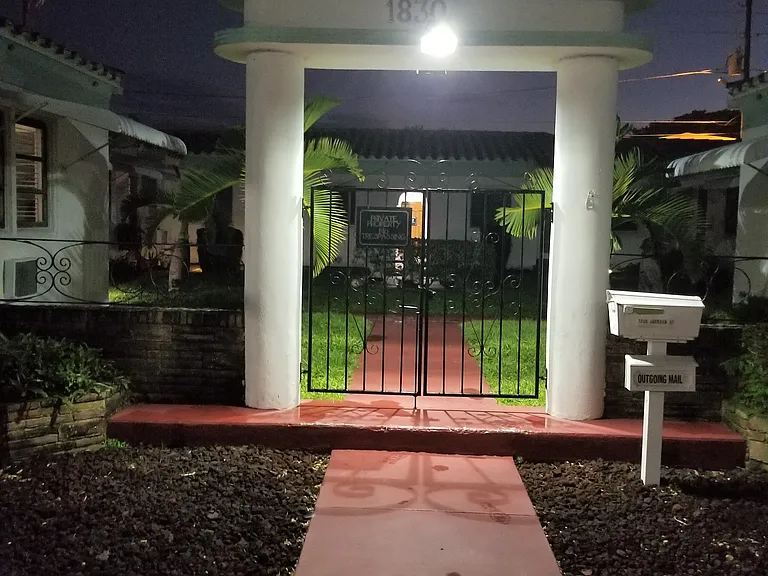 1836 Jackson St #4 — Photo 32