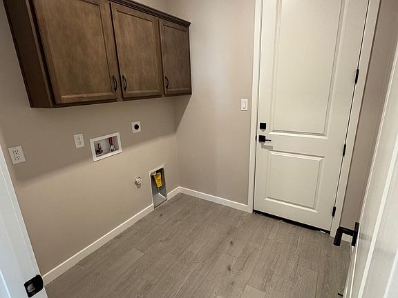 4th image of 7686 E 35th Pl