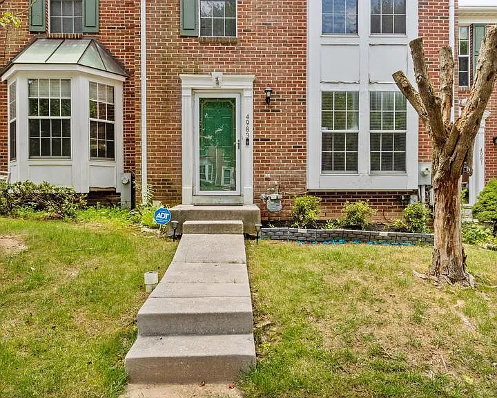 4983 Lockard Dr — Photo 2