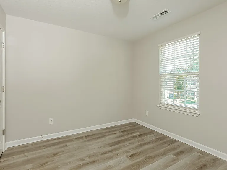 2728 Maybrook Crossing Dr — Photo 15