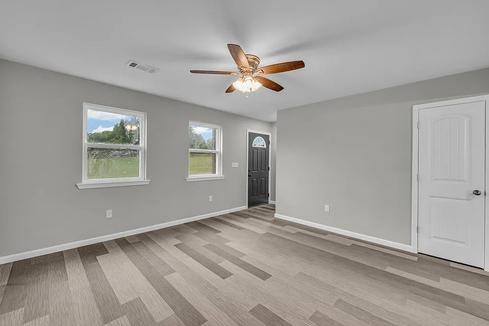 2 bed, 1.5 bath, 1080 sqft, $1,500 — Photo 2
