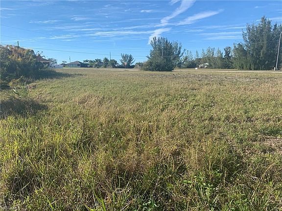 3rd image of 4104 Gulfstream Pkwy