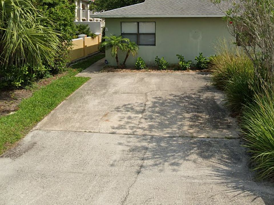 1st image of 113 9th St #A