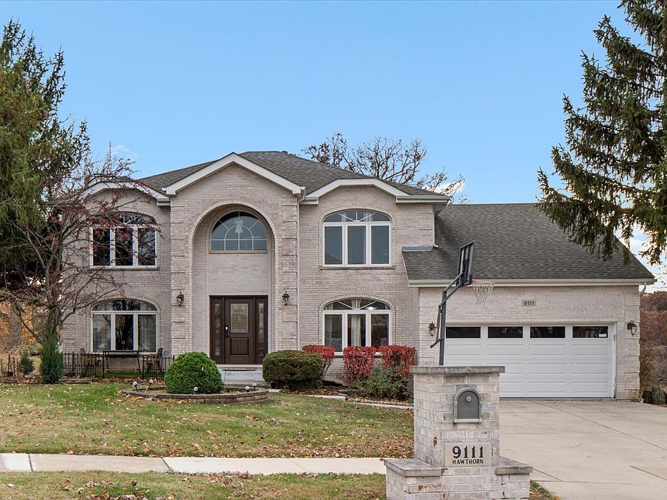 1st image of 9111 Hawthorn Dr