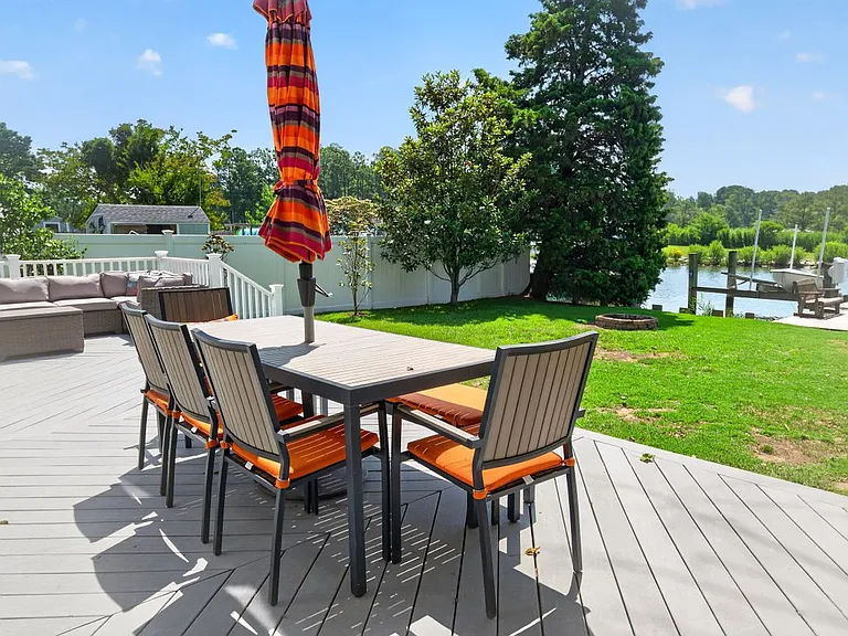 1035 Chester River Dr — Photo 31