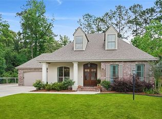 140 Timberwood Dr, Madisonville, LA 70447