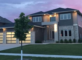 4345 Beach Ln S, Fargo, ND 58104