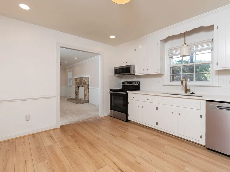 4329 Deertrail Dr N — Photo 5