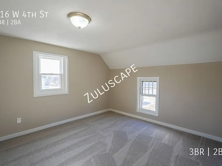 516 W 4th St — Photo 13