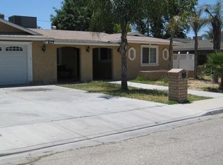 625 W Montrose Ave, Hemet, CA 92543