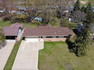 757 Ballantyne Ln NE, Spring Lake Park, MN 55432