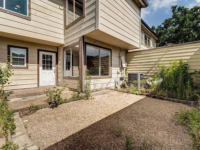 7140 S Dairy Ashford Rd — Photo 28