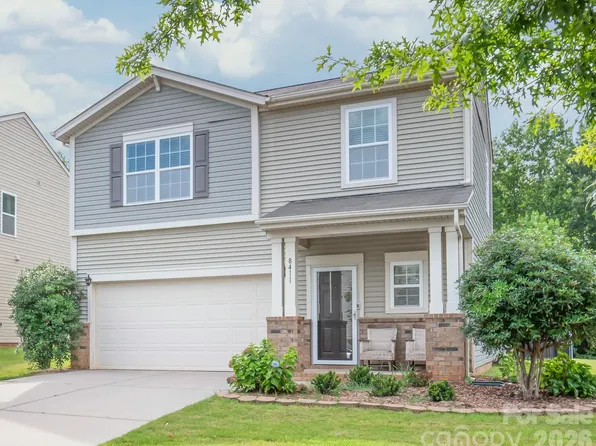 8411 Romana Red Ln, Charlotte, NC 28213