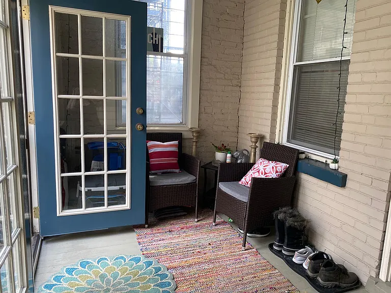1082 N Marshfield Ave #1R — Photo 4
