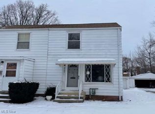 21871 Crystal Ave, Euclid, OH 44123
