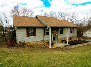 1645 Jasmine Trl, Sevierville, TN 37862