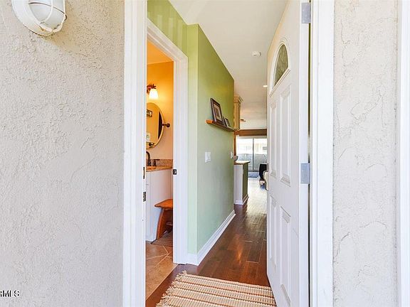 3rd image of 297 E Surfside Dr