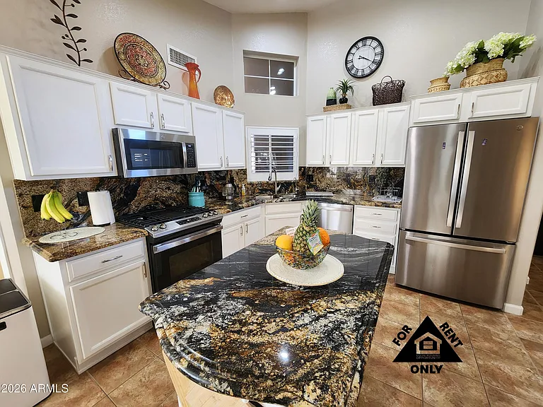 15548 W Catalina Dr — Photo 10