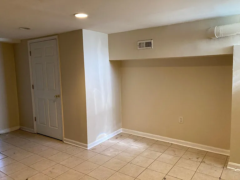 1061 Rockhill Ave — Photo 34