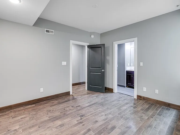 Bedroom 2 with Bathroom