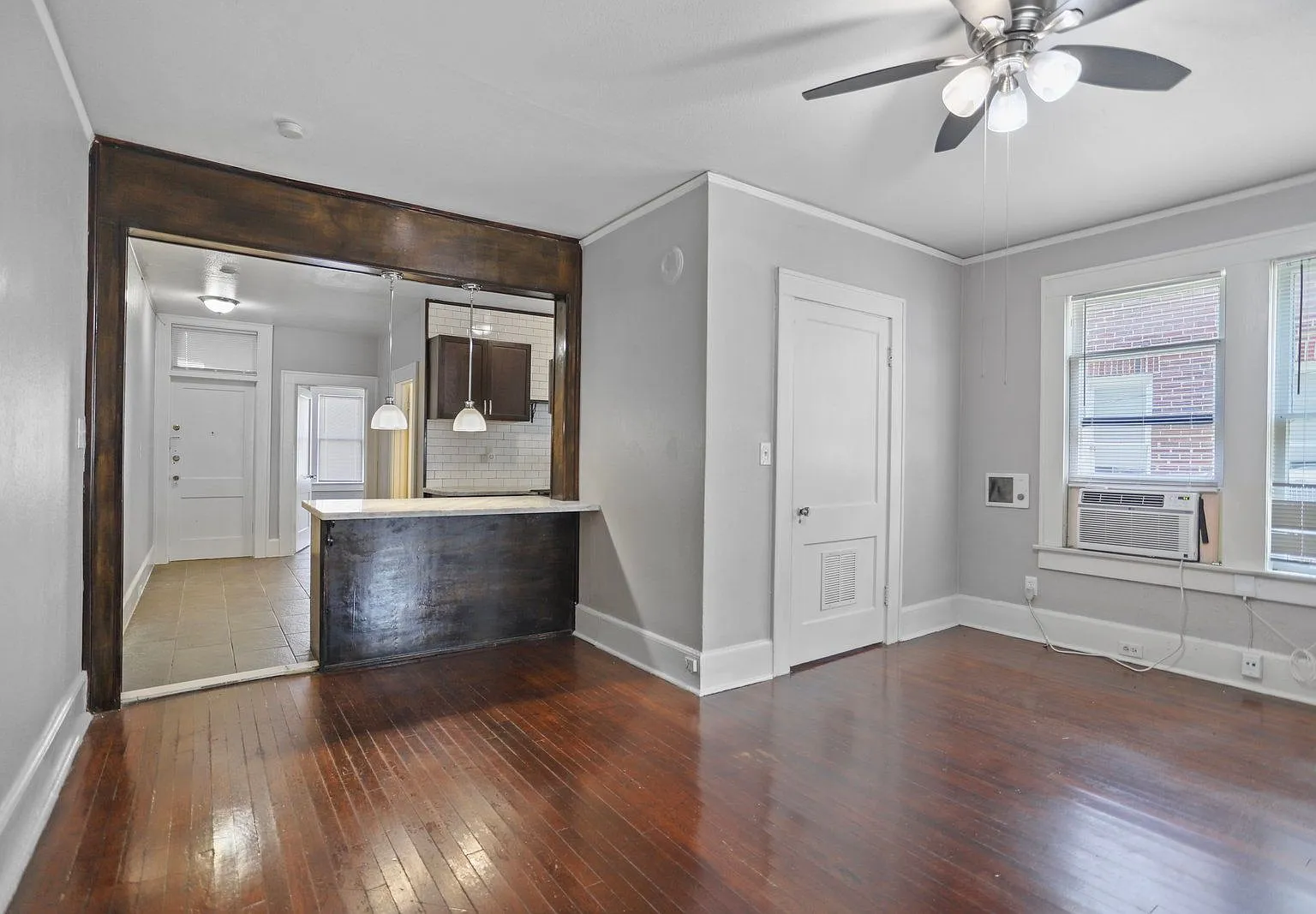 2 bed, 1.0 bath, 1000 sqft, $1,450 — Photo 3