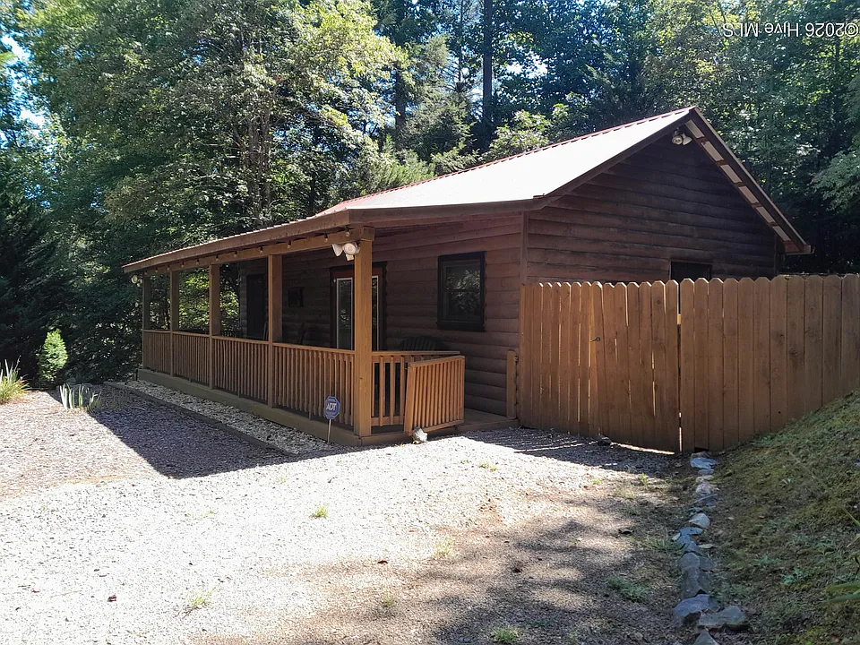 22 Mint Ln
