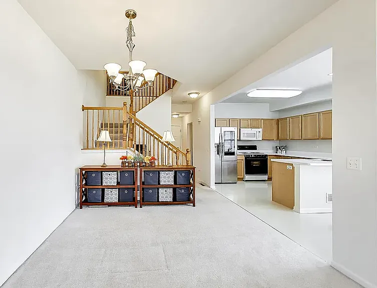 1117 McKay Cir — Photo 4