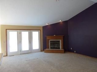 12860 Woodin Rd, Chardon, OH 44024