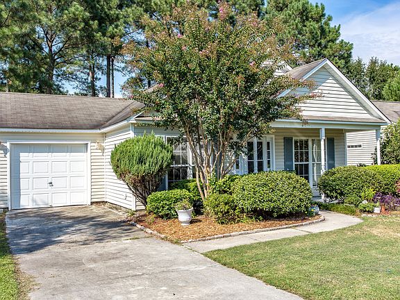 3rd image of 10028 Hidden Branches Drive SE